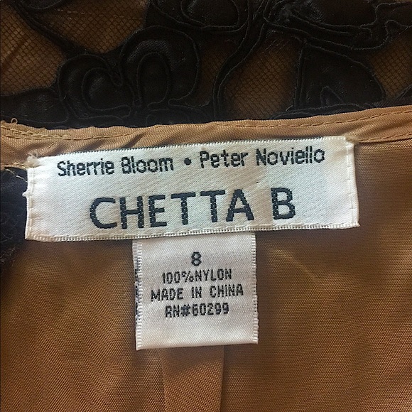 CHETTA B Lace Skirt - Picture 6 of 6